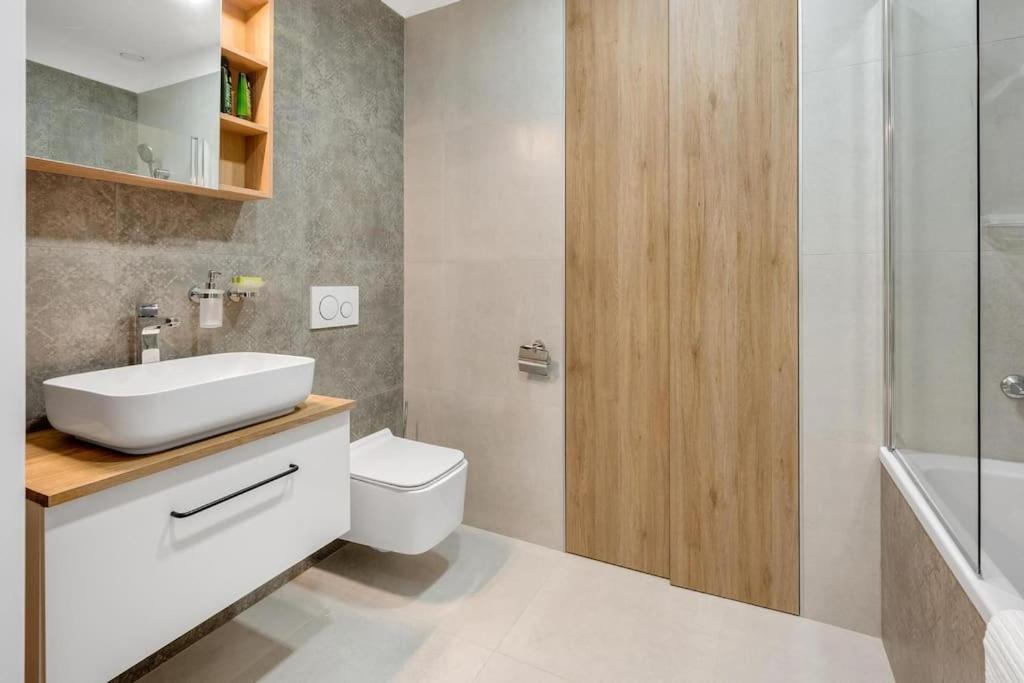 Stylovy Apartman V Centre Mesta Братислава Экстерьер фото